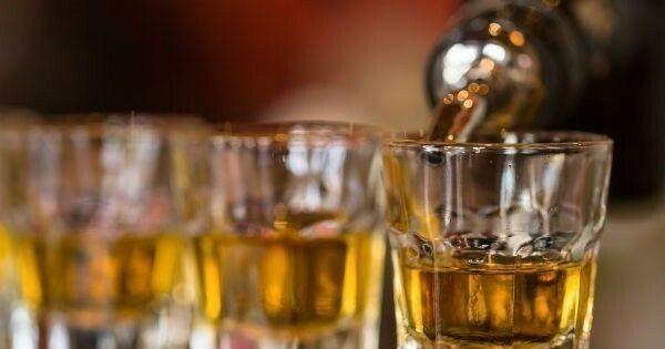 https://www.caeme.org.ar/wp-content/uploads/2020/01/Efectos-del-alcohol-entre-ni%C3%B1os-y-adolescentes-_-NOTA.jpg?x34420